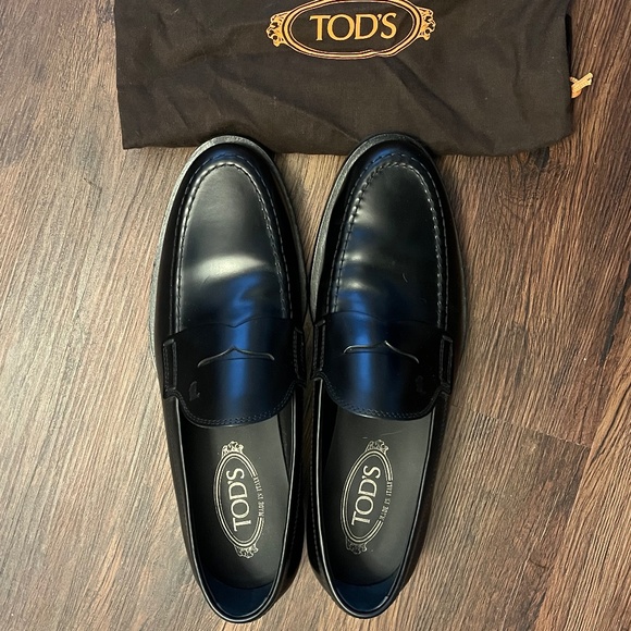 New Tod’s Black Dress Loafers - Size 8.5